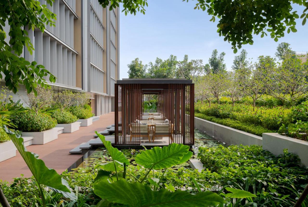 Hotel Hyatt Regency Phnom Penh Exterior foto