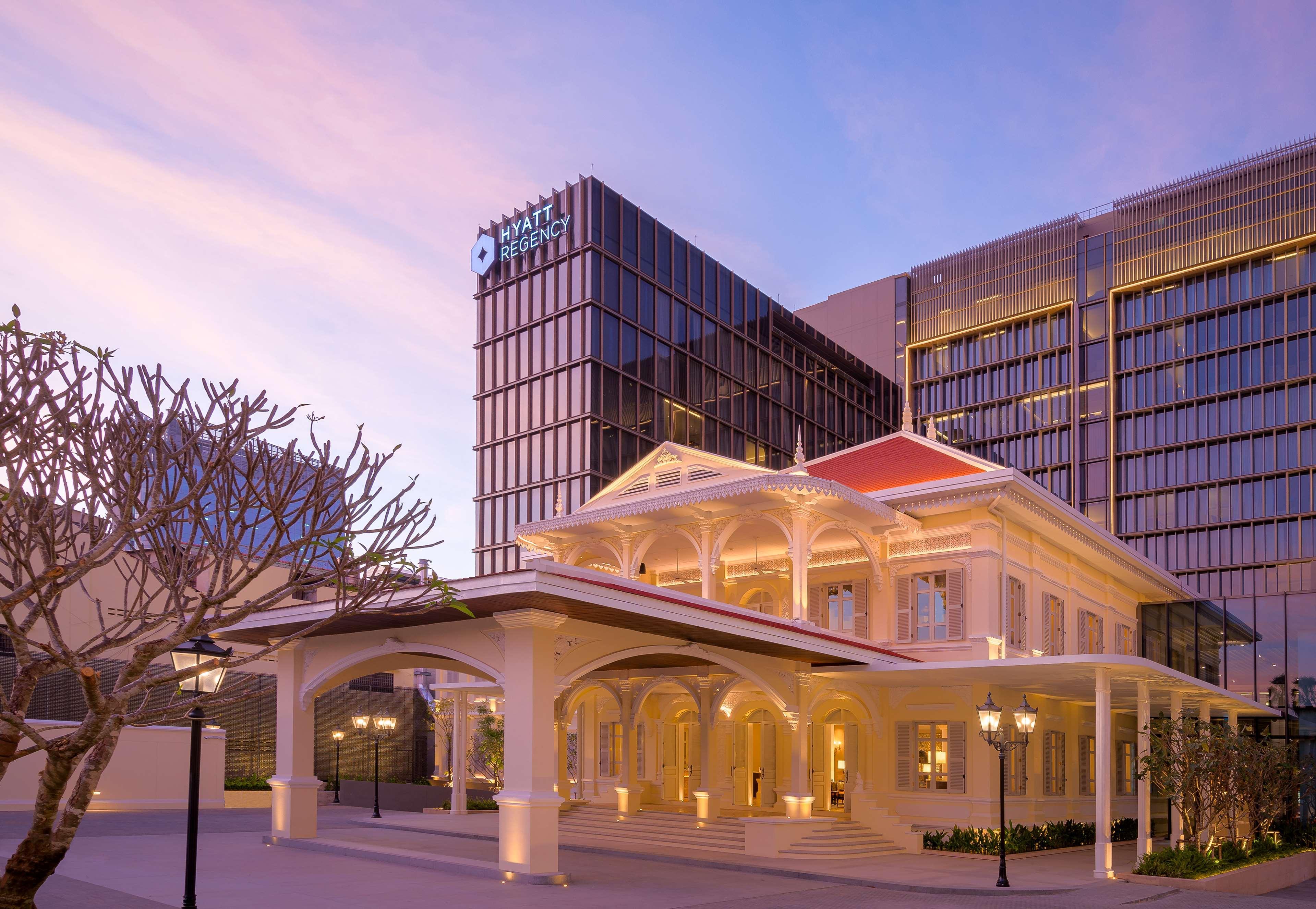 Hotel Hyatt Regency Phnom Penh Exterior foto