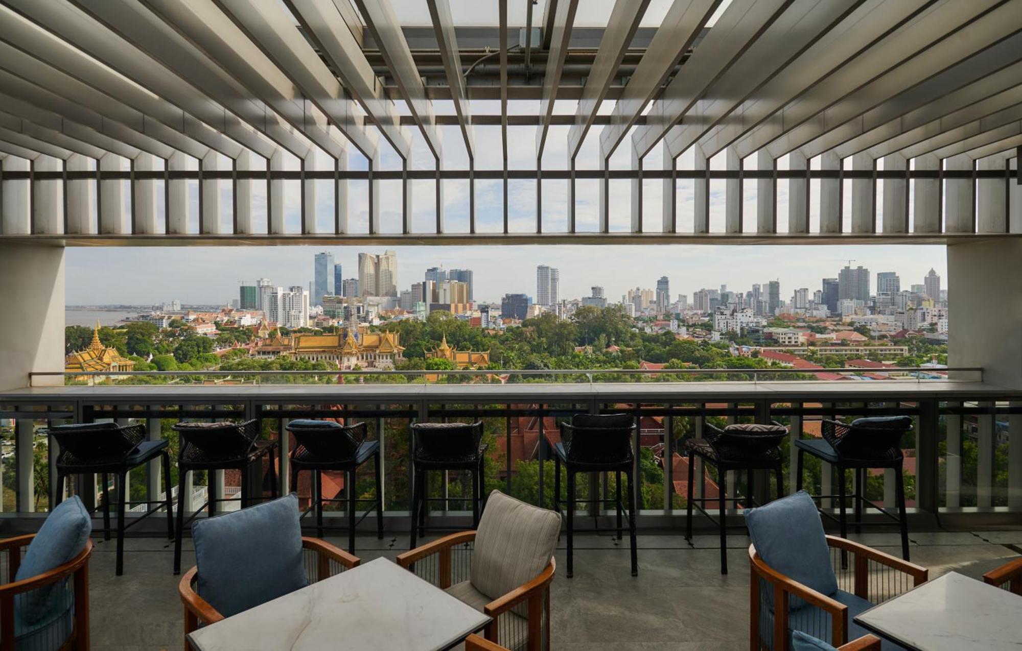 Hotel Hyatt Regency Phnom Penh Exterior foto